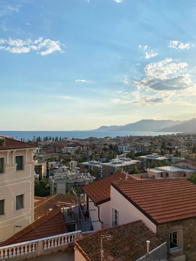 Casa Petra - Appartamento Vista Mare Citta Vecchia Bordighera Εξωτερικό φωτογραφία