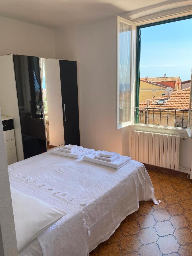 Casa Petra - Appartamento Vista Mare Citta Vecchia Bordighera Εξωτερικό φωτογραφία