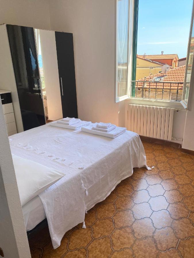 Casa Petra - Appartamento Vista Mare Citta Vecchia Bordighera Εξωτερικό φωτογραφία